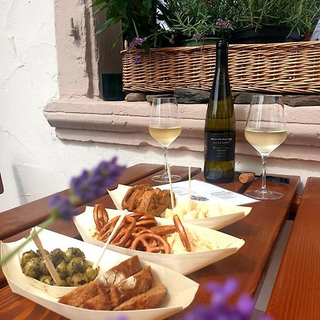 Zur Alten Rebe Ferienhaus Und Weingut Konz Exterior photo