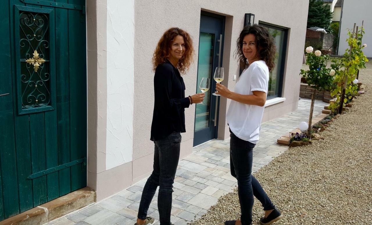 Zur Alten Rebe Ferienhaus Und Weingut Konz Exterior photo