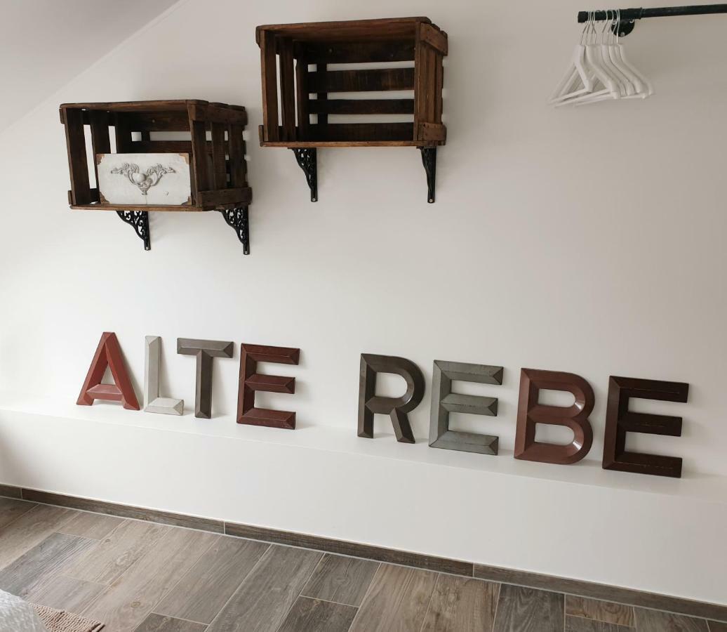 Zur Alten Rebe Ferienhaus Und Weingut Konz Exterior photo