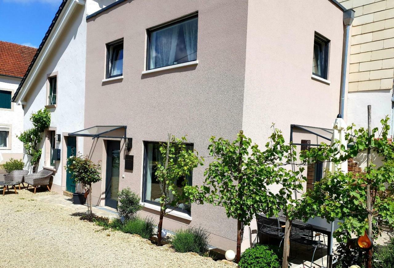 Zur Alten Rebe Ferienhaus Und Weingut Konz Exterior photo